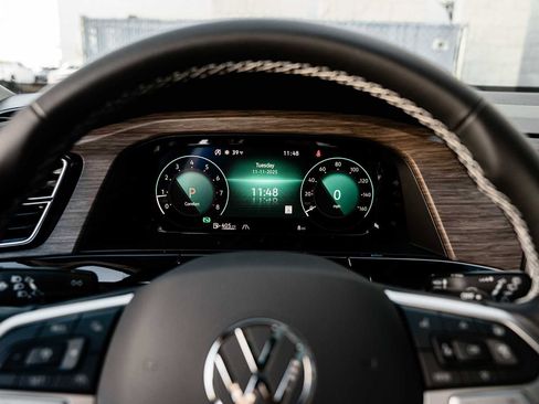 New 2026 Volkswagen Atlas SEL image 25