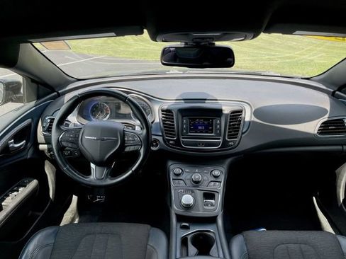 Used 2016 Chrysler 200 S AWD/4WD image 12