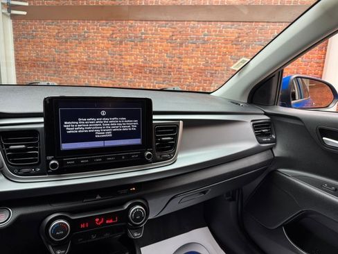 Used 2022 Kia Rio S w/ Technology Package image 17