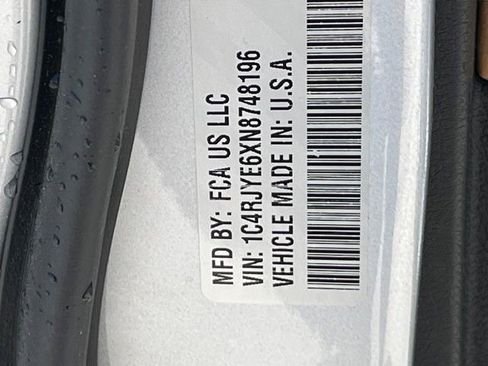 Used 2022 Jeep Grand Cherokee Summit w/ Advanced Protech Group IV AWD/4WD image 30