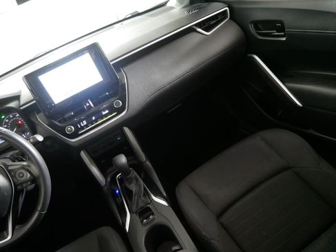 Used 2024 Toyota Corolla Cross AWD Hybrid image 11