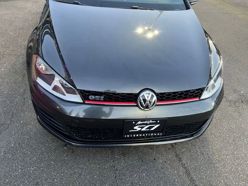 Used 2016 Volkswagen GTI SE image 8