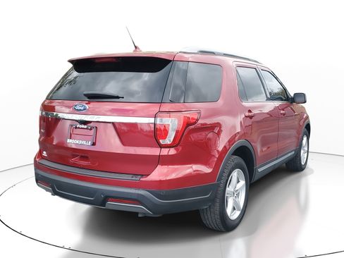 Used 2019 Ford Explorer XLT w/ Equipment Group 201A image 6
