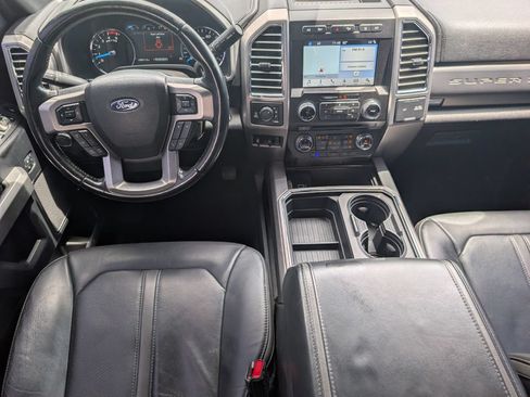 Used 2017 Ford F250 Platinum w/ Platinum Ultimate Package AWD/4WD image 6