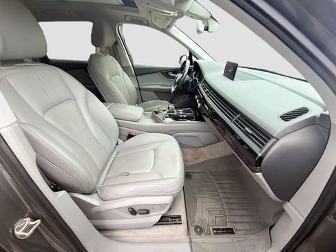 Used 2017 Audi Q7 3.0T Premium Plus w/ Premium Plus Package image 15