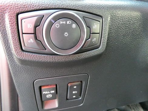 Used 2020 Ford F150 Platinum AWD/4WD image 24