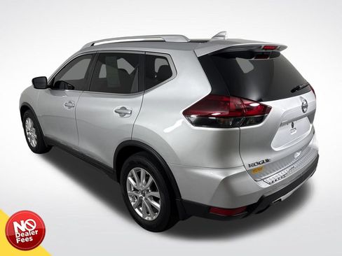Used 2019 Nissan Rogue S w/ Special Edition Package FWD image 6
