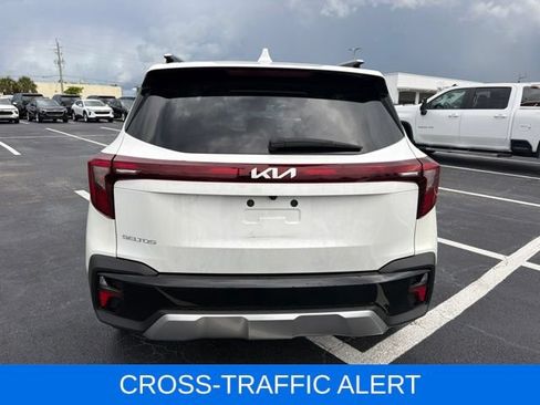 Used 2025 Kia Seltos S FWD image 6