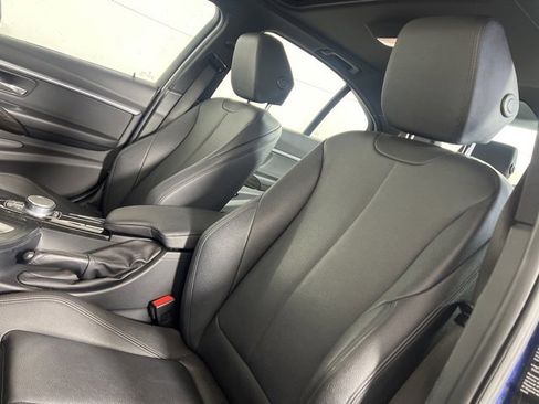 Used 2018 BMW 330i xDrive Sedan w/ Premium Package image 20