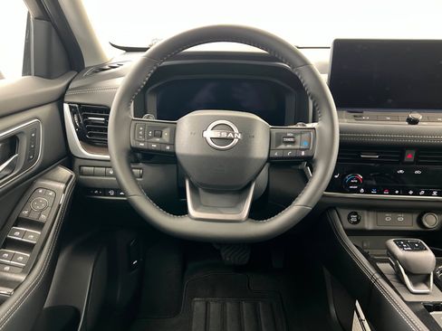 New 2026 Nissan Rogue Platinum image 12