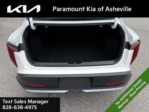 New 2026 Kia K4 FWD image 29