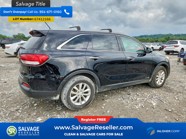 Used 2017 Kia Sorento AWD image 4