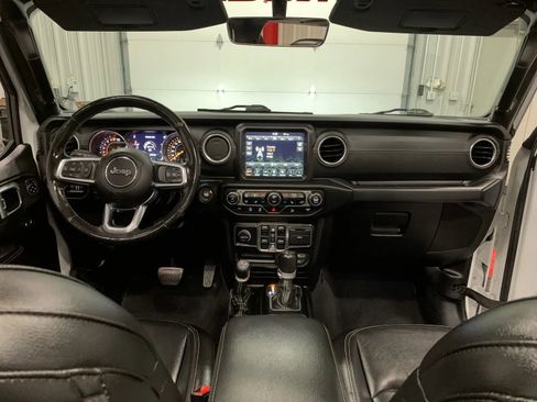 Used 2019 Jeep Wrangler Unlimited Sahara w/ Dual Top Group image 32