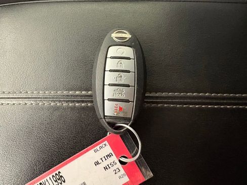 Used 2023 Nissan Altima 2.5 SV image 31