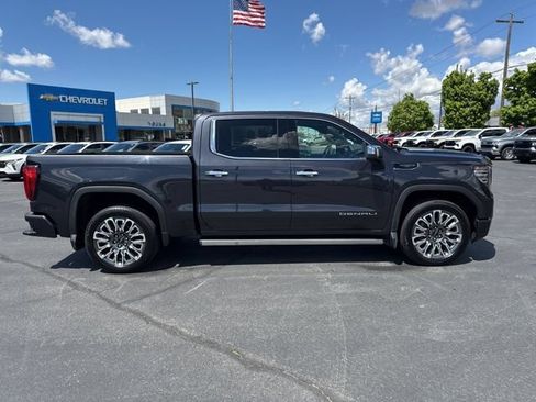 Used 2024 GMC Sierra 1500 Denali Ultimate AWD/4WD image 8