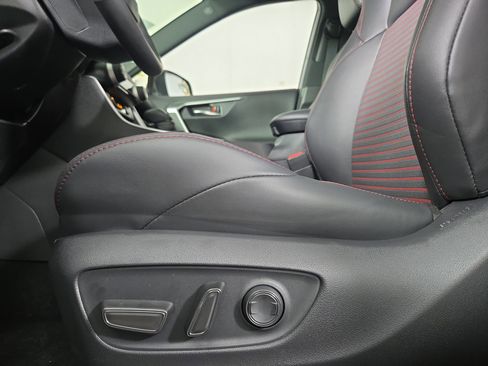 Used 2024 Toyota RAV4 XSE image 33