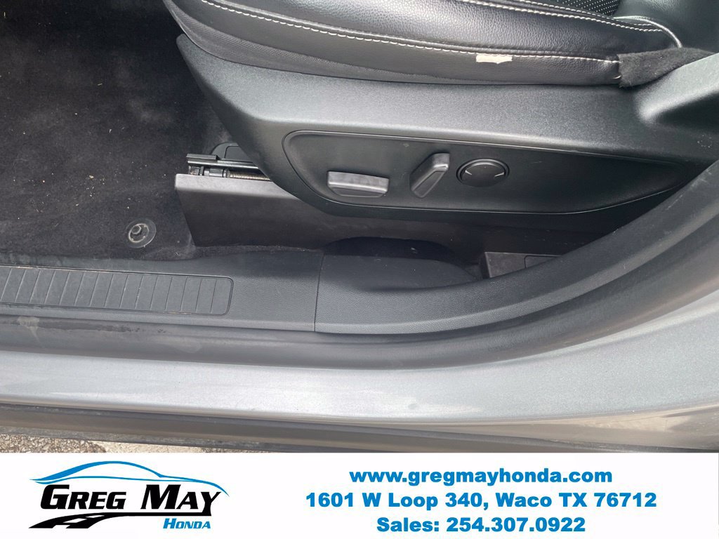 Used 2022 Ford Escape Titanium AWD/4WD image 12