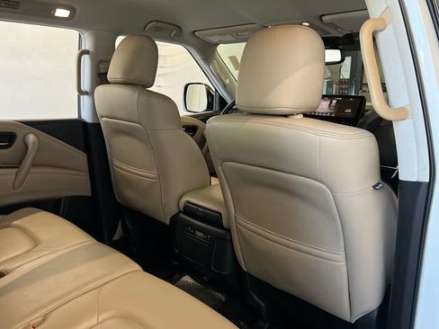 Used 2021 Nissan Armada SV w/ SV Appearance Package RWD image 44
