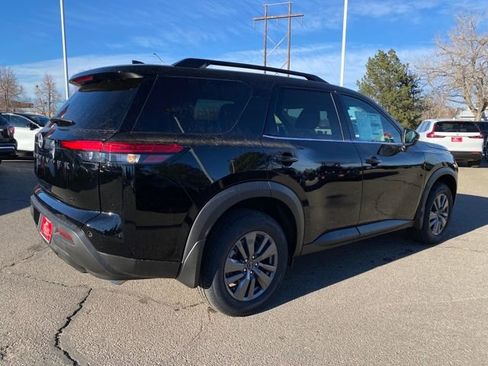 New 2025 Nissan Pathfinder SV image 6