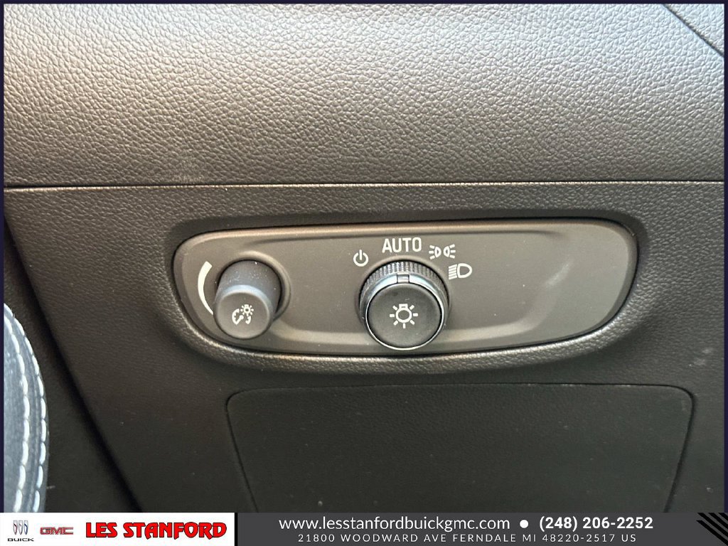 Certified 2024 Buick Encore GX Preferred w/ Comfort Package FWD image 27