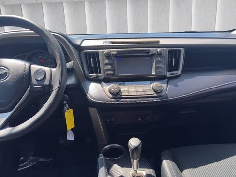 Used 2013 Toyota RAV4 XLE AWD/4WD image 11
