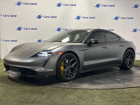 Used 2020 Porsche Taycan Turbo S image 6
