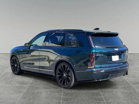 New 2026 Cadillac Vistiq Platinum AWD/4WD image 3