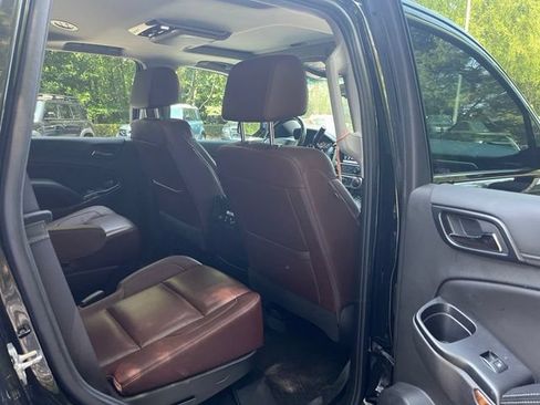 Used 2019 Chevrolet Tahoe Premier w/ Premier Plus Edition AWD/4WD image 12