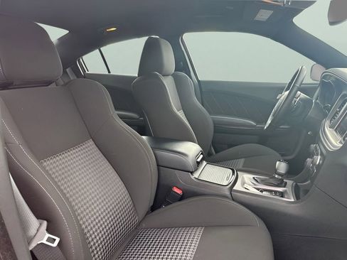 Used 2023 Dodge Charger R/T w/ Harman/Kardon Audio Group image 40