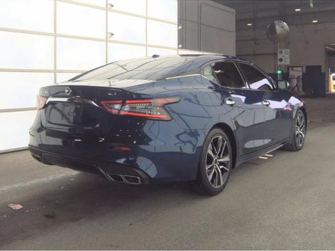 Used 2022 Nissan Maxima SV w/ Floor Mat Group FWD image 5