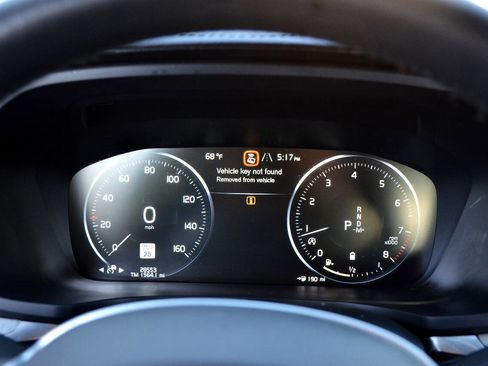 Used 2022 Volvo S60 B5 Inscription image 22