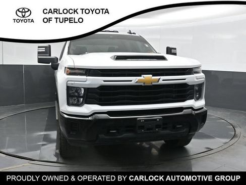 Used 2025 Chevrolet Silverado 2500 Custom w/ Custom Value Package AWD/4WD image 7