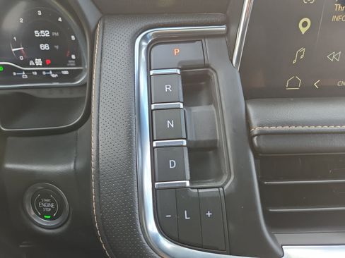 Used 2023 GMC Yukon AT4 w/ AT4 Premium Package AWD/4WD image 38