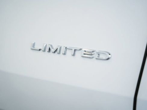 New 2026 Toyota Grand Highlander AWD image 8