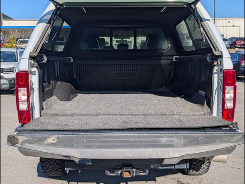 Used 2022 Ford F250 Lariat w/ Chrome Package image 20