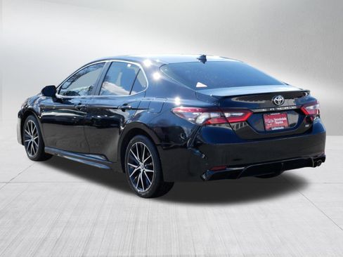 Certified 2024 Toyota Camry SE image 5