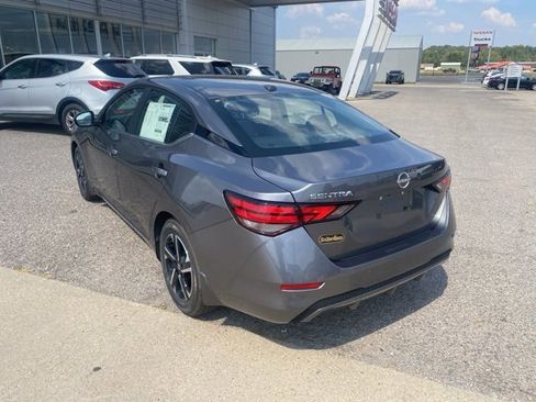 New 2025 Nissan Sentra SV image 4