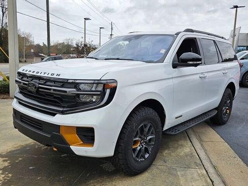 New 2025 Ford Expedition Tremor image 3