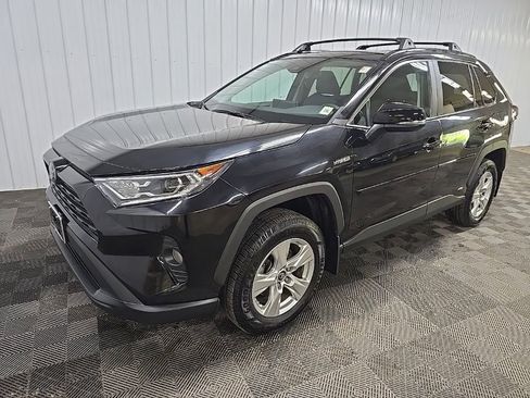 Used 2019 Toyota RAV4 XLE w/ Convenience Package AWD/4WD image 8
