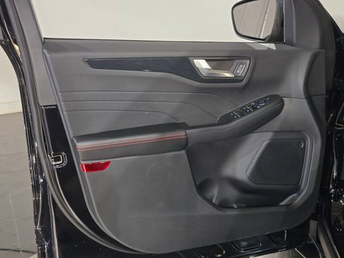 New 2025 Ford Escape ST-Line w/ Tech Pack #1 image 19