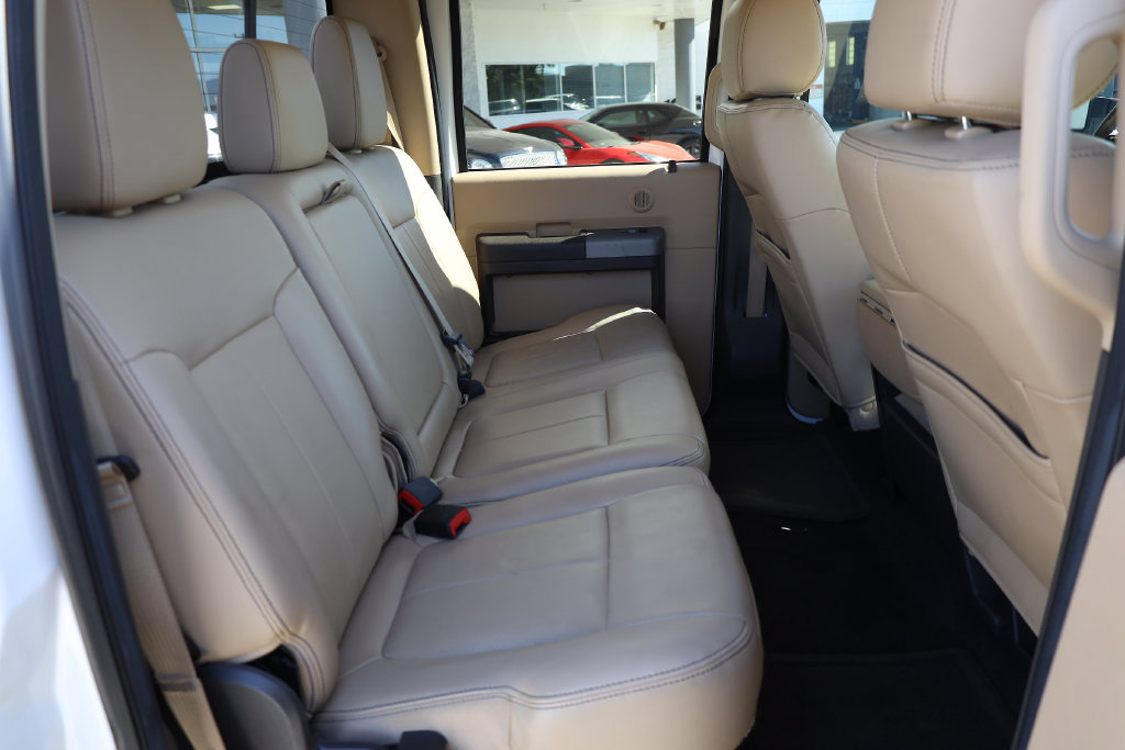 Used 2016 Ford F450 Lariat w/ Lariat Ultimate Package AWD/4WD image 17
