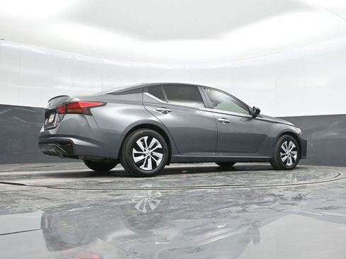 Used 2025 Nissan Altima 2.5 S image 36