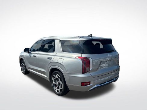 Used 2022 Hyundai Palisade Calligraphy w/ Cargo Package FWD image 3