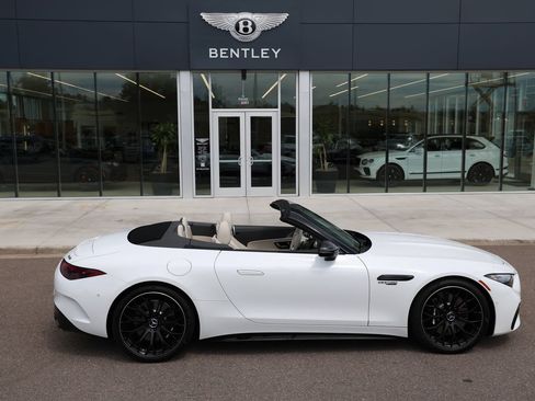 Used 2024 Mercedes-Benz SL 63 AMG 4MATIC image 12