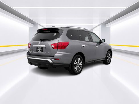 Used 2019 Nissan Pathfinder S AWD/4WD image 5
