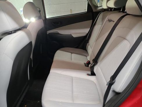 Used 2022 Hyundai Kona SEL AWD/4WD image 6