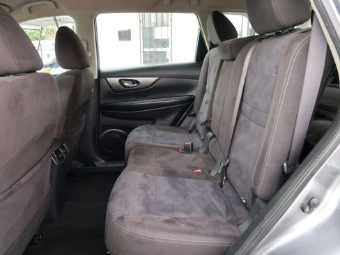 Used 2015 Nissan Rogue S AWD/4WD image 7