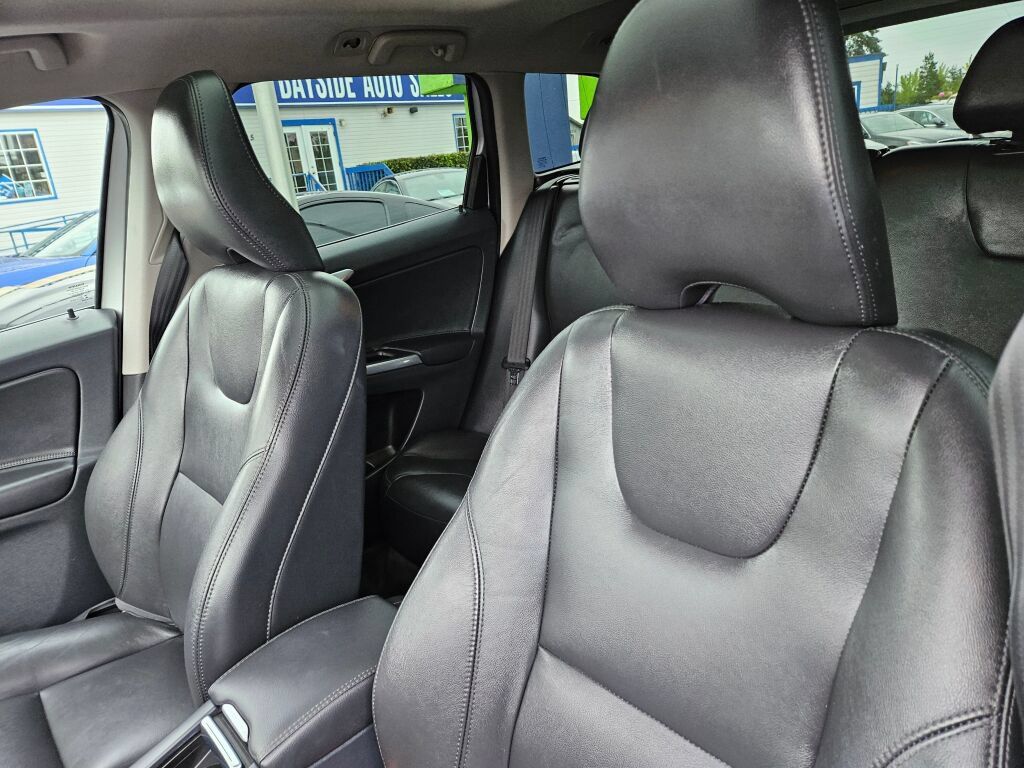 Used 2015 Volvo XC60 T5 AWD/4WD image 24