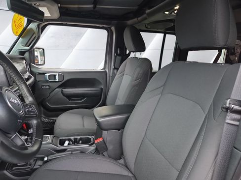 Used 2022 Jeep Wrangler Unlimited Sport AWD/4WD image 7