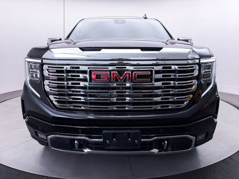 Used 2023 GMC Sierra 1500 Denali w/ Denali Reserve Package AWD/4WD image 14